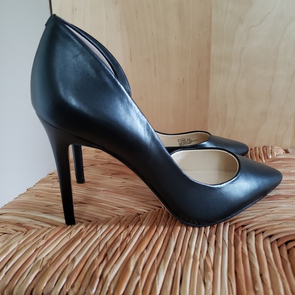 Jessica Simpson Matte Black Pumps Size 7.5 NEW! - Picture 1 of 13